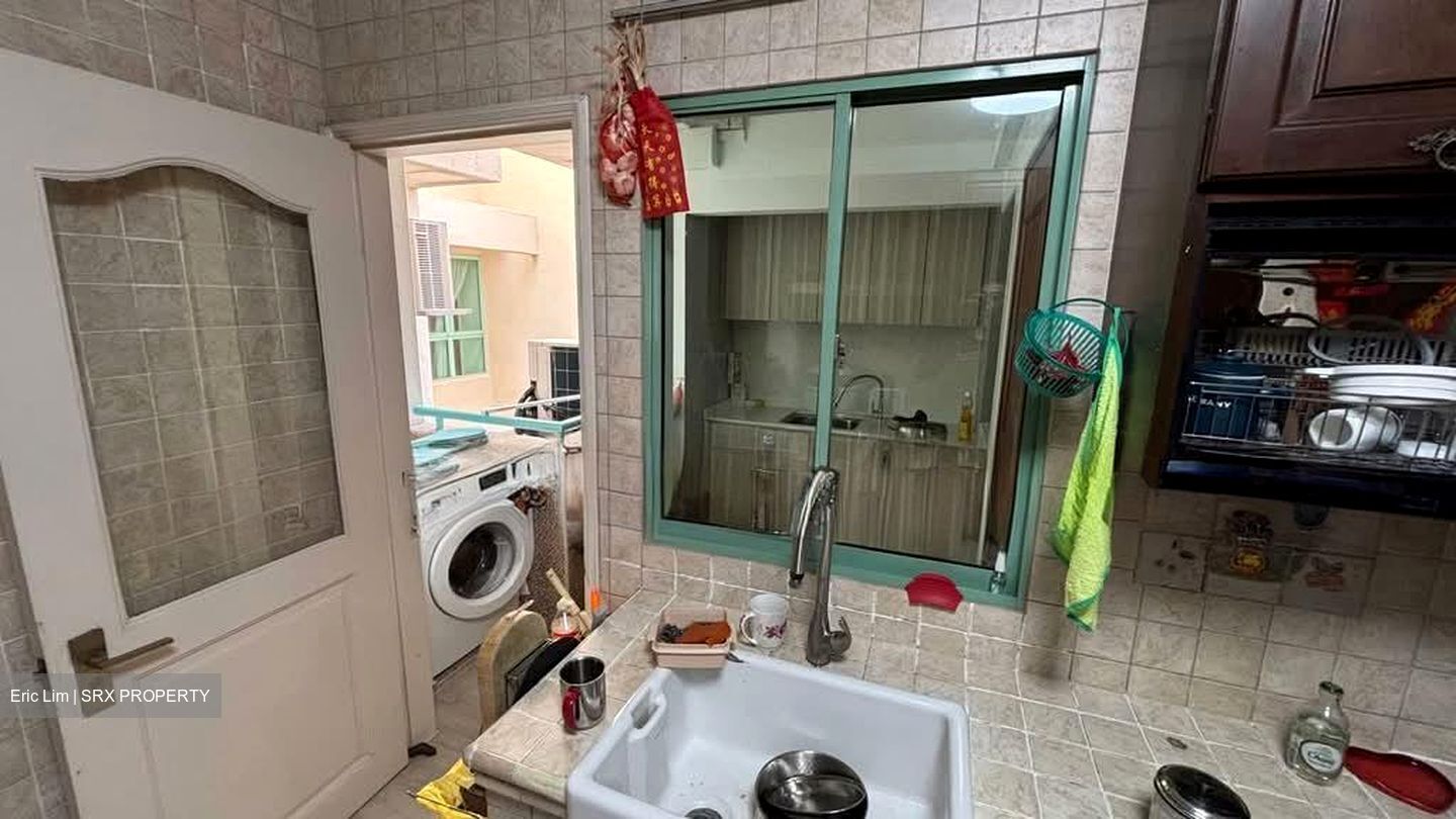 Hillview Park (D23), Condominium #570562001